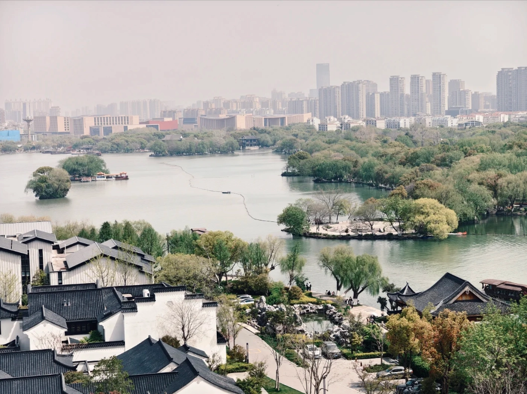 How to visit South Lake