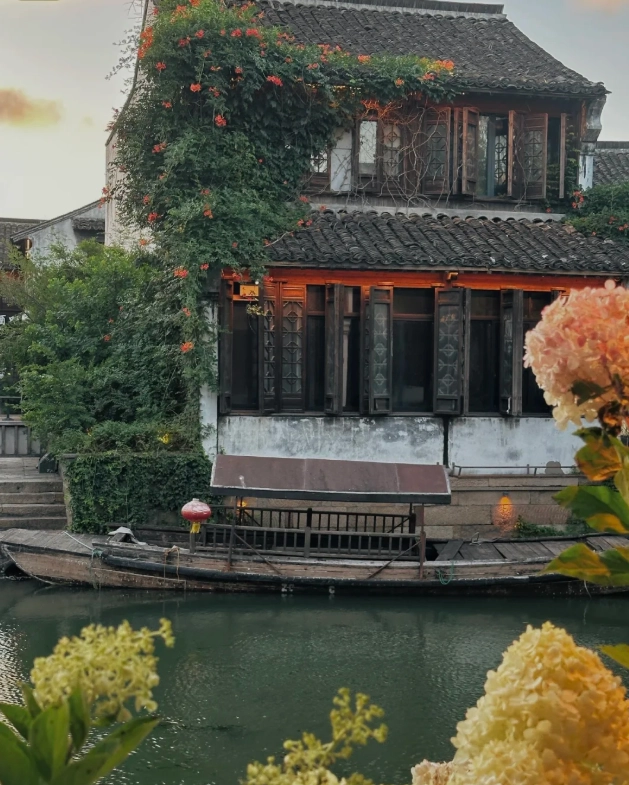 Zhejiang canal tour