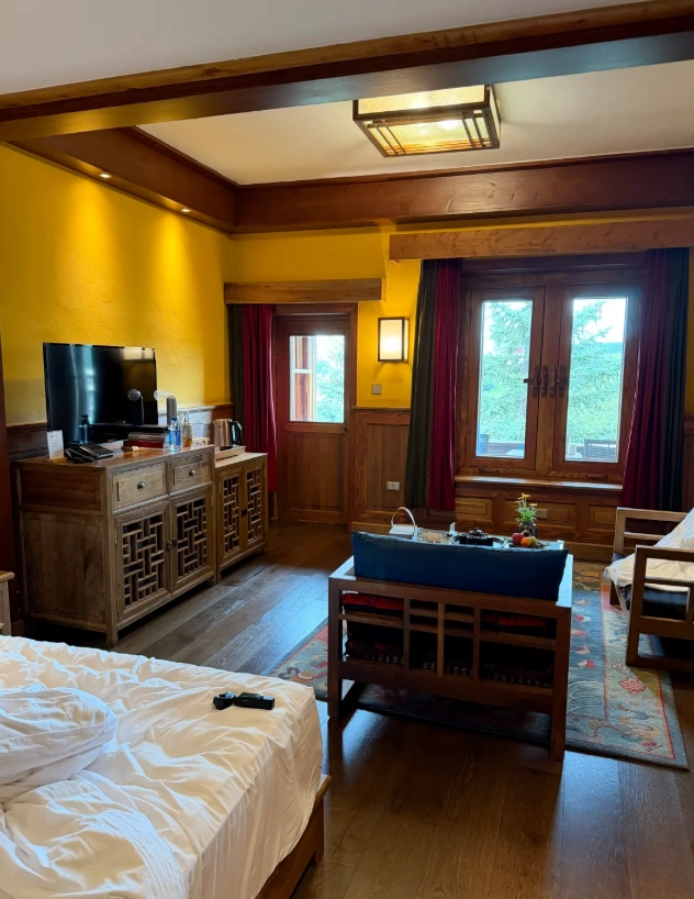 Shangri-La accommodation guide