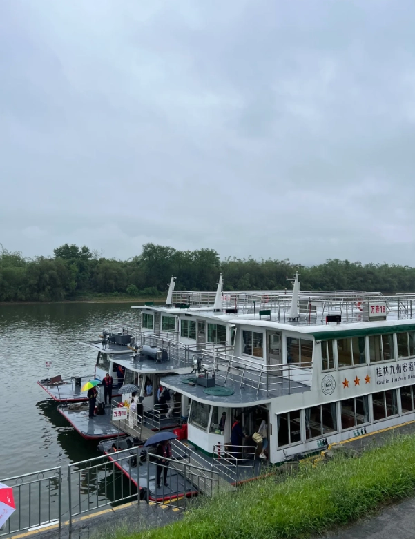 Li River cruise cost Li River cruise cost