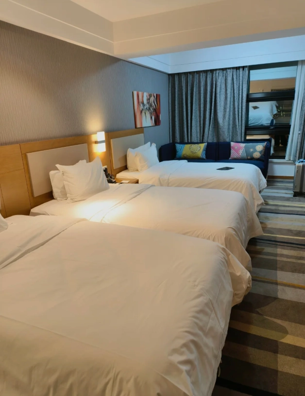 Shangri-La accommodation guide