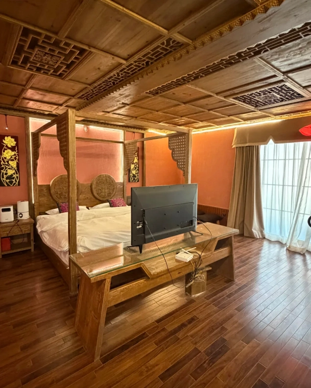 best area to stay in Shangri-La