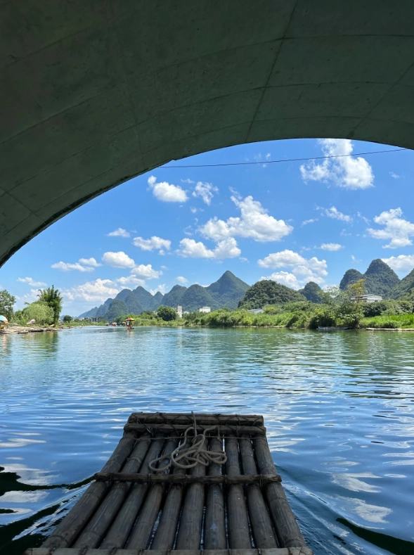 bamboo raft Guilin bamboo raft Guilin