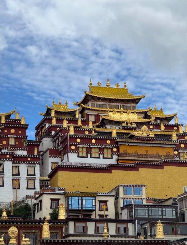 Shangri-La travel guide Shangri-La travel guide