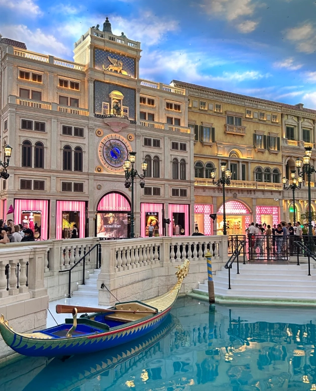 The Venetian Macao Guided Tour: Skip the Crowds with These Insider Tips