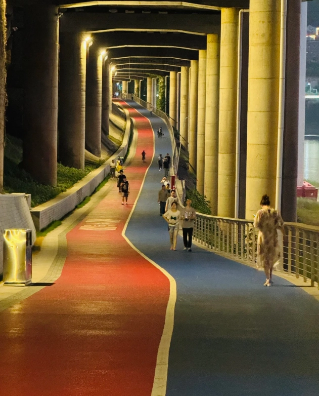 Chongqing night view walk