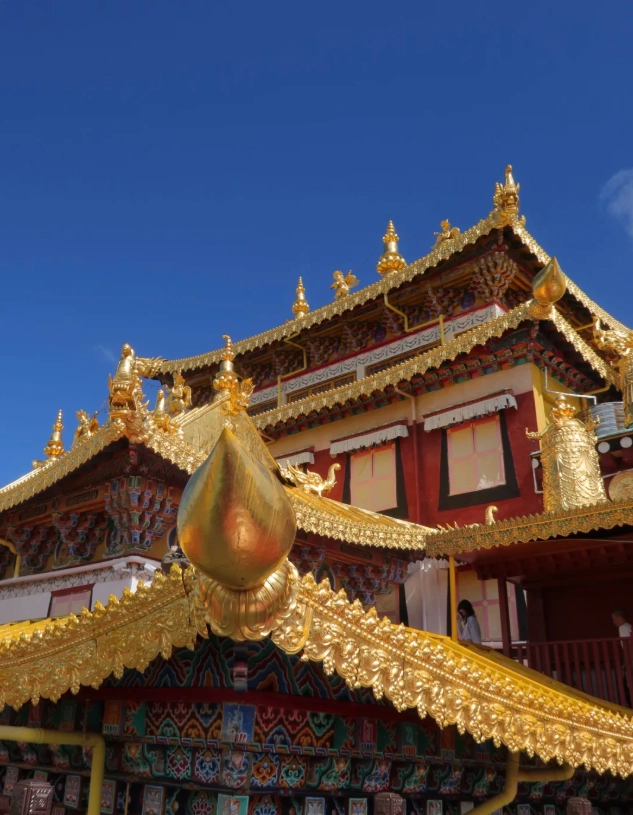 Tibetan monastery photography tips