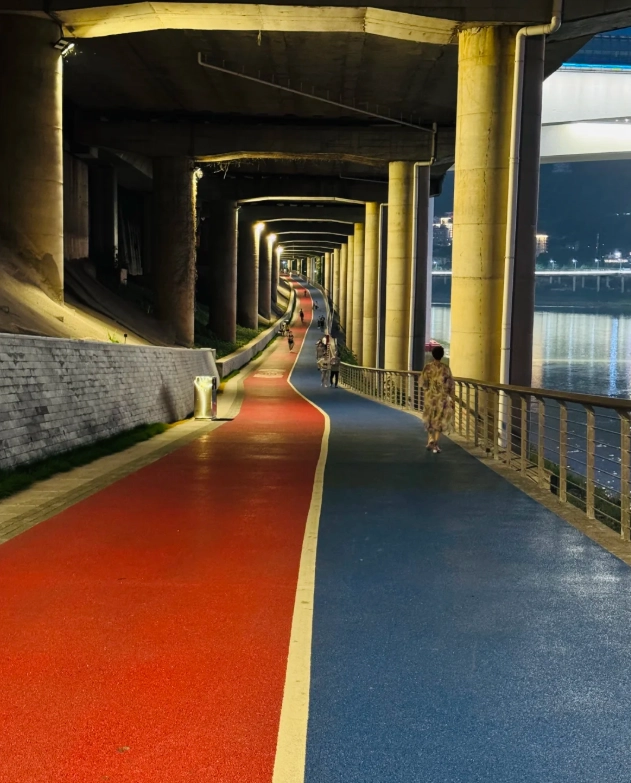 Yangtze River promenade Chongqing