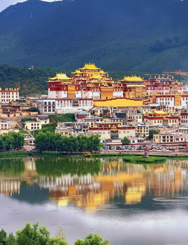 when to visit Shangri-La monastery when to visit Shangri-La monastery