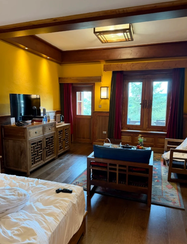 luxury accommodation Shangri-La luxury accommodation Shangri-La