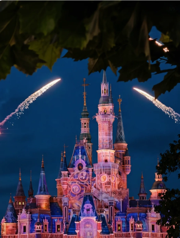best time to visit shanghai disneyland