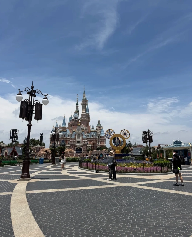 shanghai disneyland queue hacks
