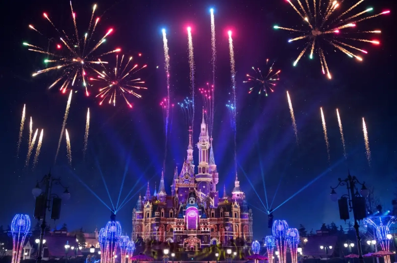 shanghai disney fireworks show