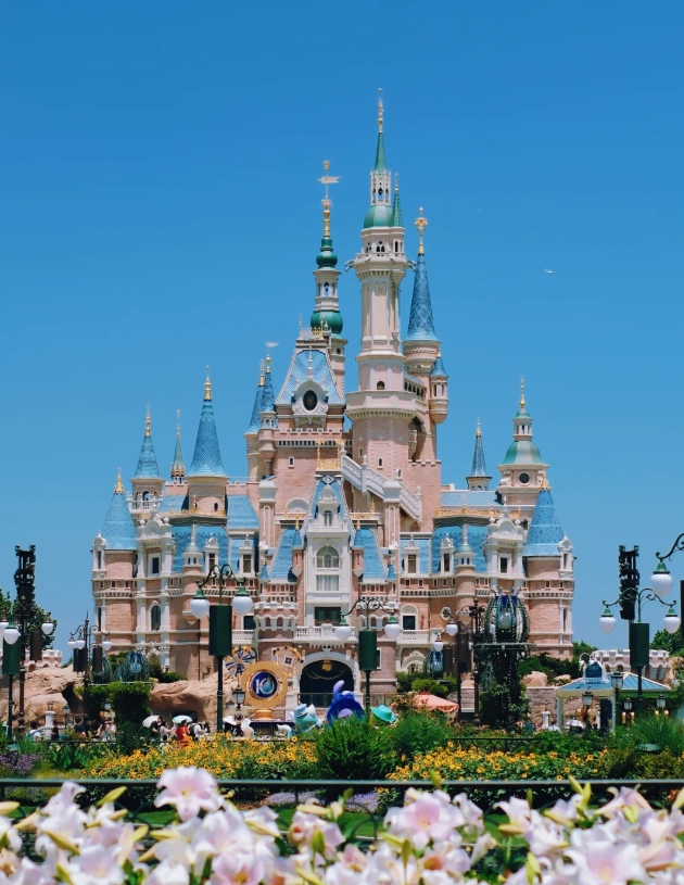 shanghai disneyland opening hours