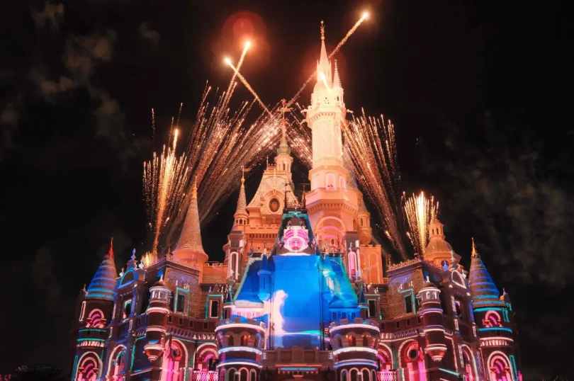 best place to watch shanghai disney fireworks