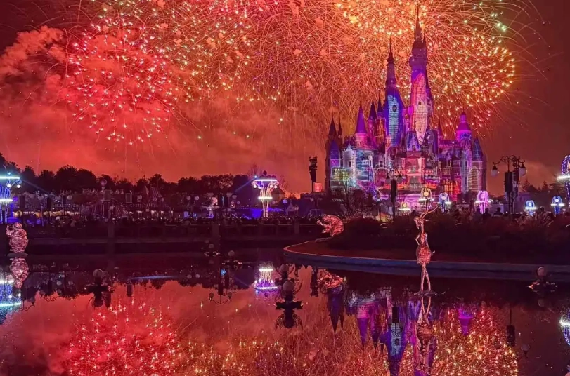 best place to watch shanghai disney fireworks