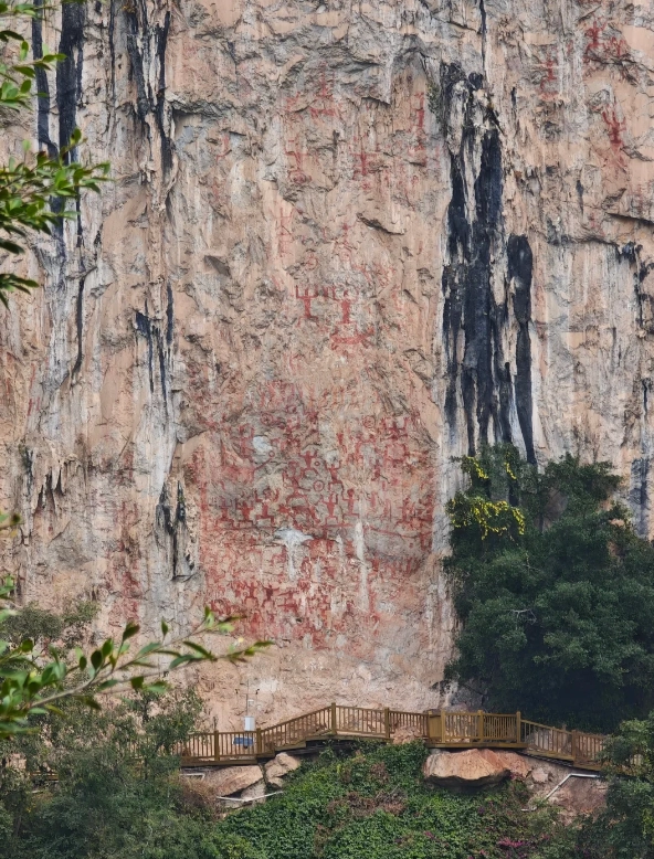 zuojiang huashan rock art tickets