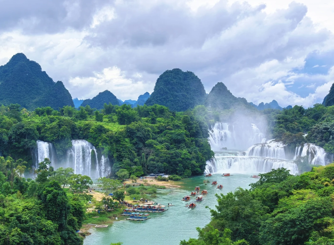 transnational waterfall china