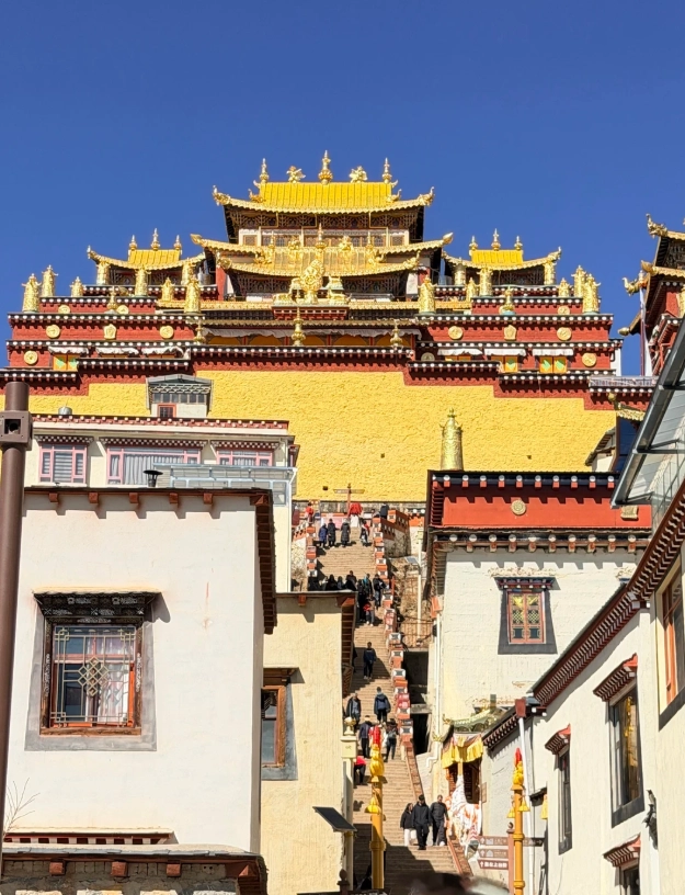 ganden sumtseling monastery