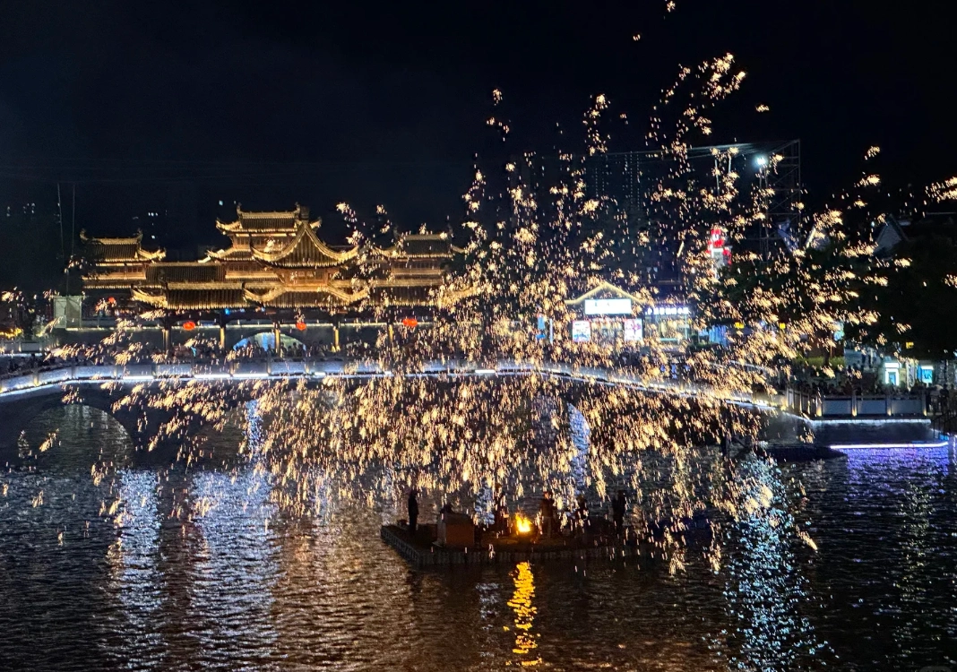 what to do in chongzuo at night