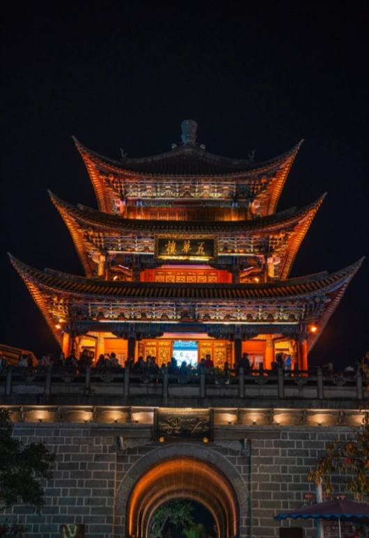 Dali nightlife: From Bar Street to Night Markets
