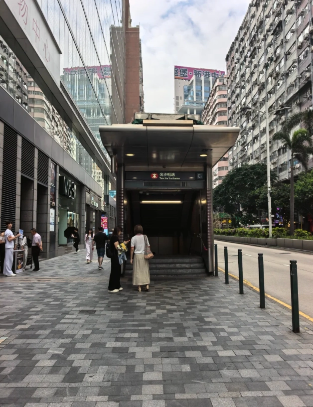 How to Get to Victoria Harbour from Tsim Sha Tsui MTR: Quickest Routes