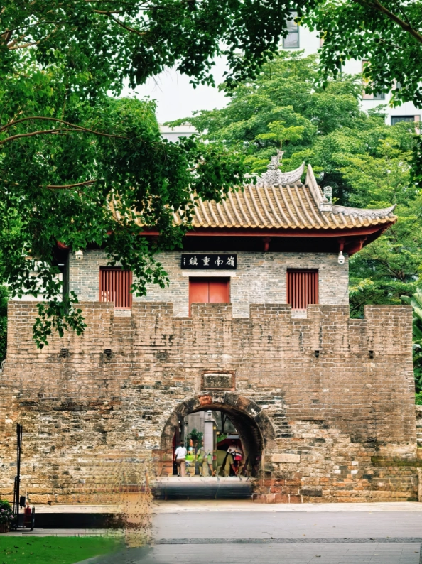how many days in shenzhen