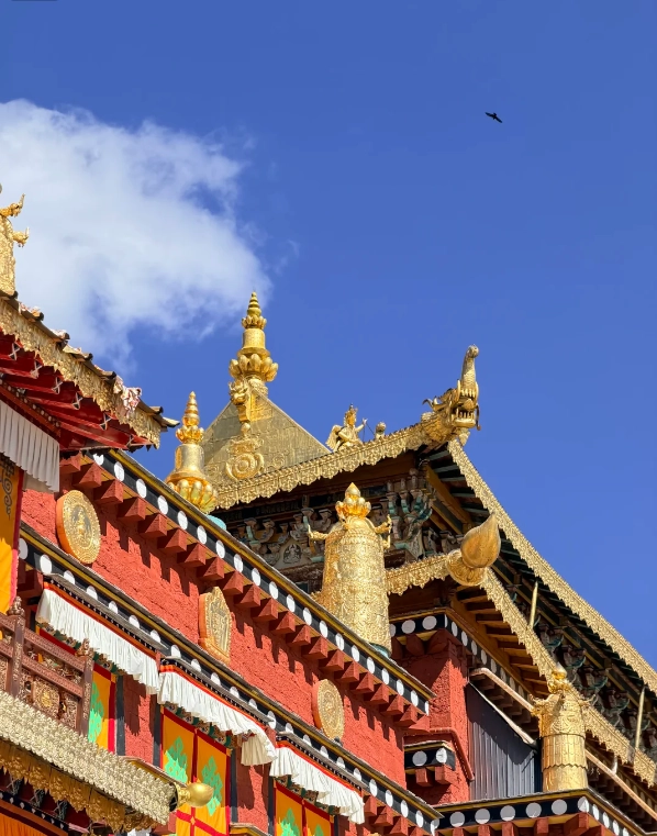 tibetan monastery shangri-la