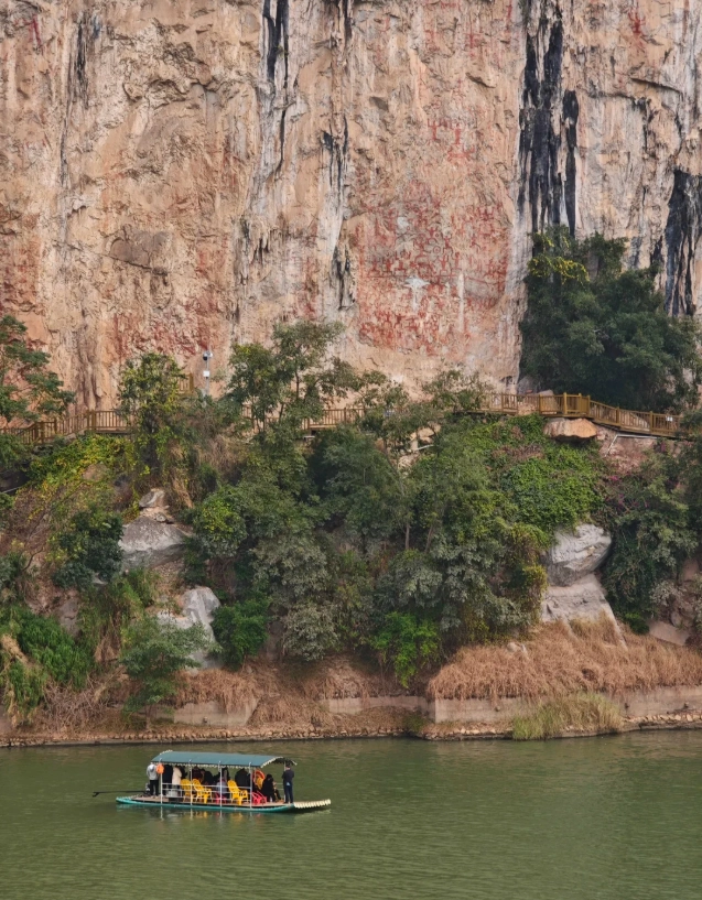 Where to Stay Near Zuojiang Huashan Rock Art: 3 Practical Bases