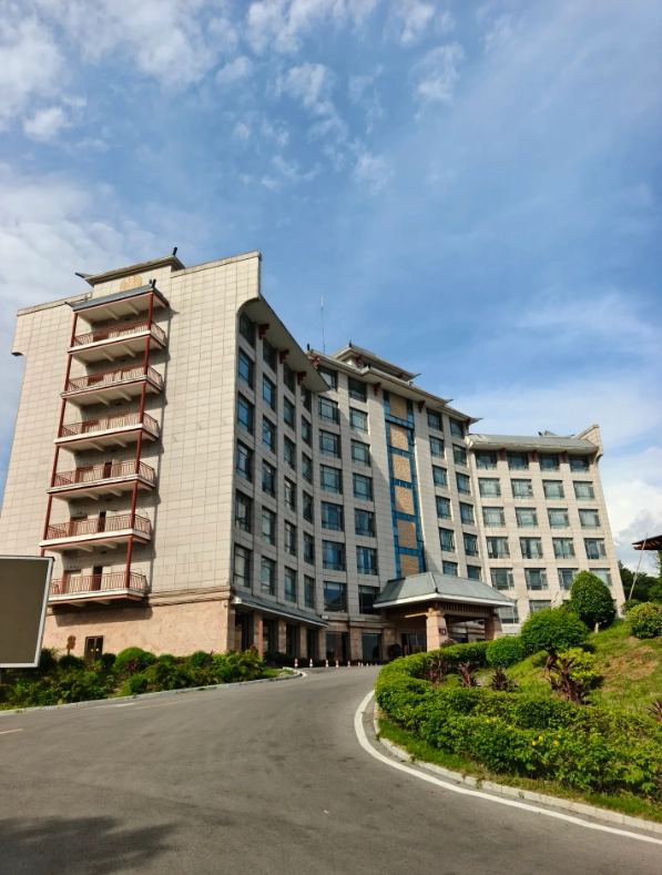 Zuojiang Huashan Rock Art accommodation