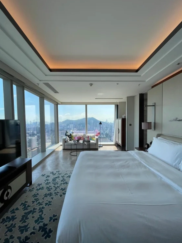 where to stay in shenzhen with family