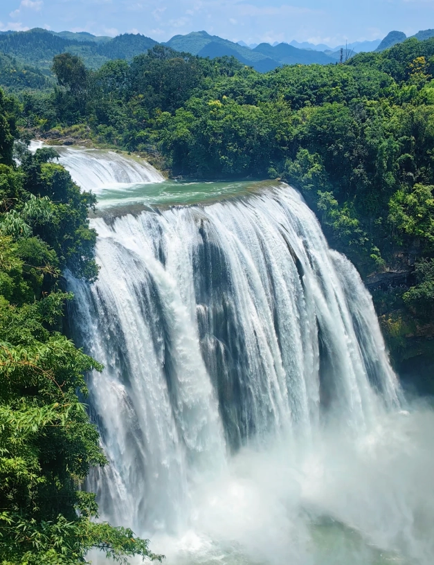 huangguoshu waterfall safety