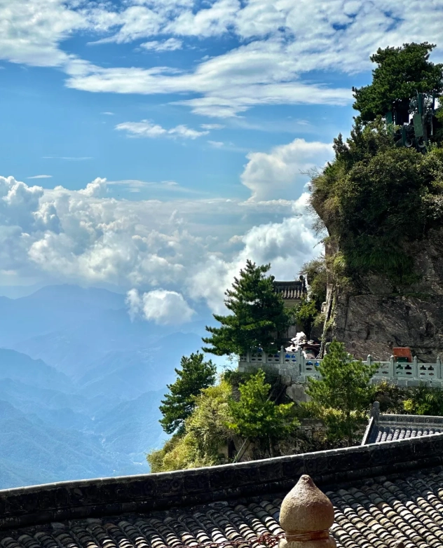 Wudang Mountains hiking trails