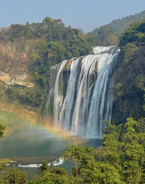 Huangguoshu Waterfall day trip