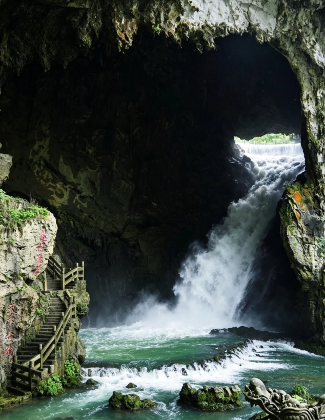 Anshun 4-Day Itinerary: Waterfalls, Caves & Local Life