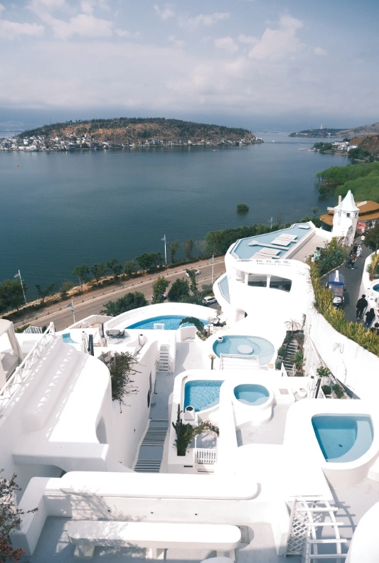 best areas to stay in dali