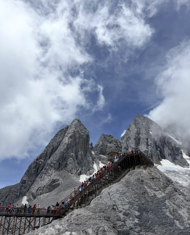 lijiang english speaking guide