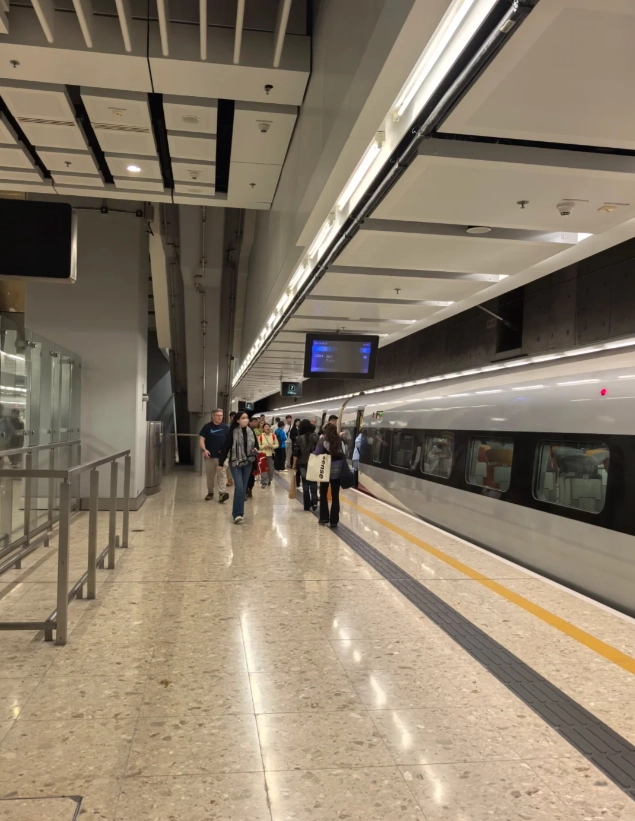 hong kong to shenzhen high speed rail hong kong to shenzhen high speed rail