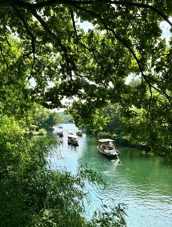 best time to visit Hangzhou