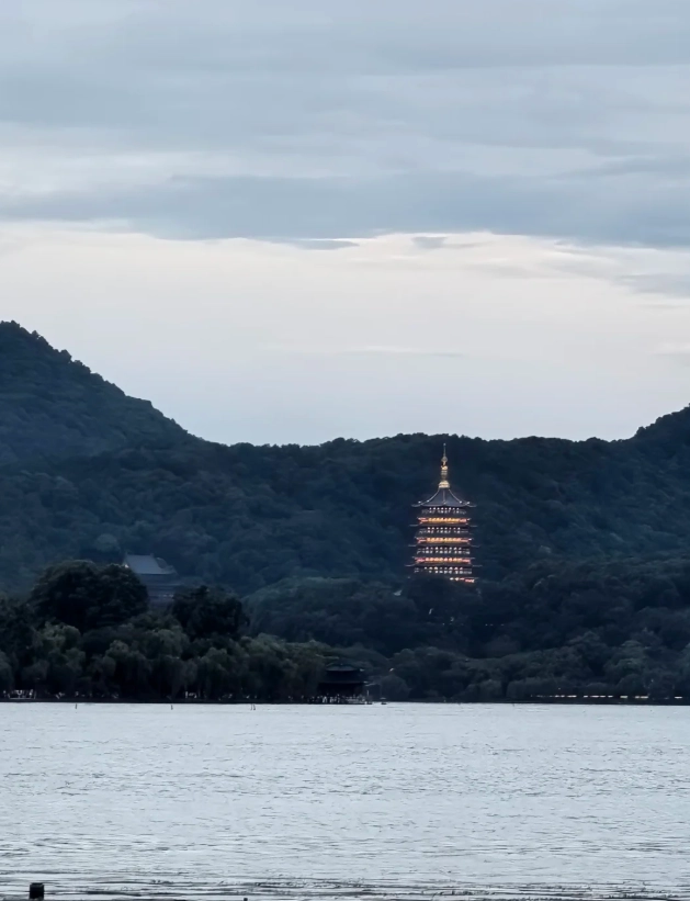 Hangzhou travel guide for English speakers Hangzhou travel guide for English speakers