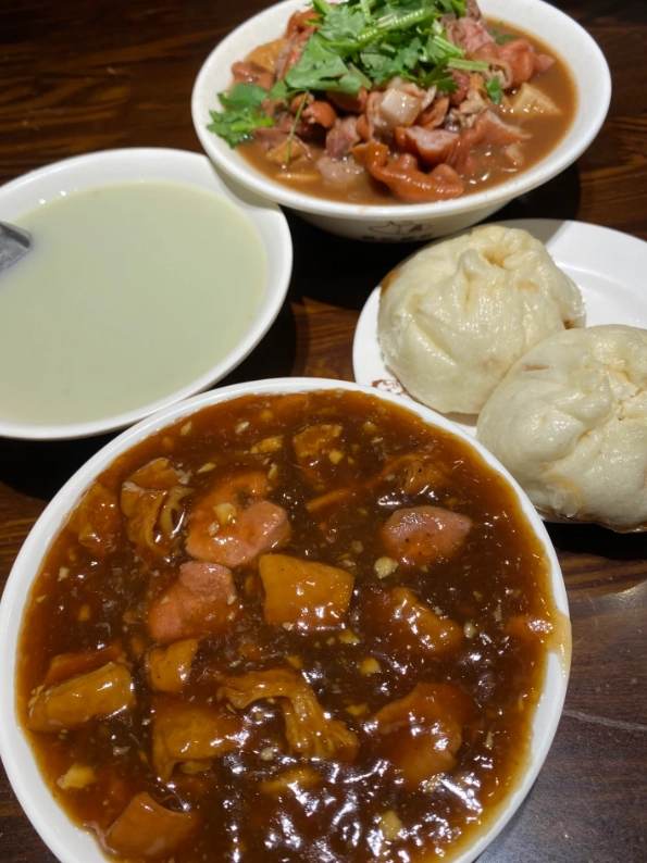 traditional Beijing dishes traditional Beijing dishes
