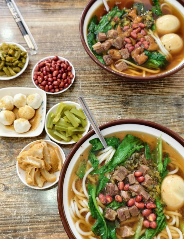 Guilin street food