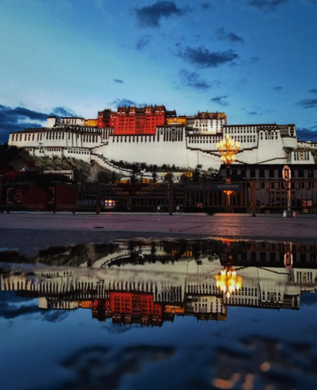 Lhasa night tour