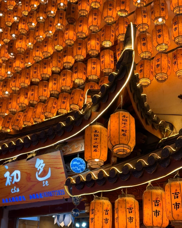 things to do in Dali at night