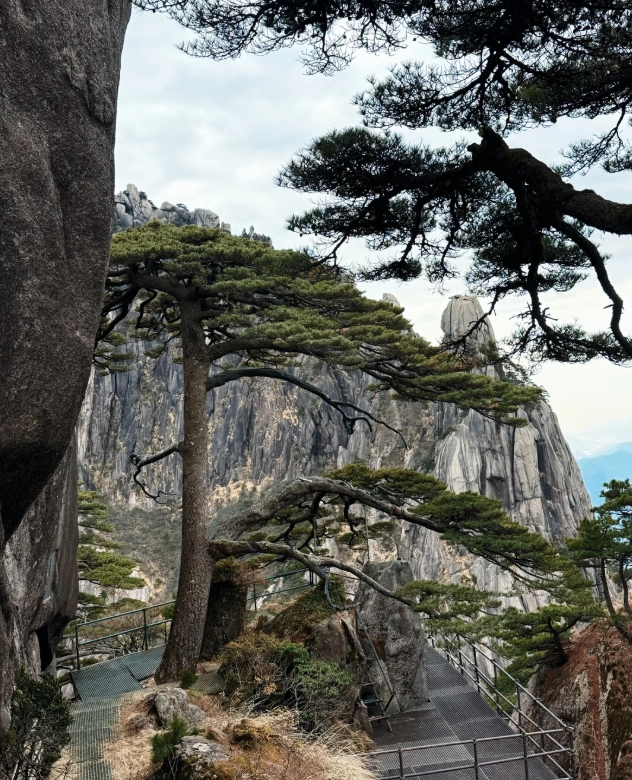 Huangshan hiking trails