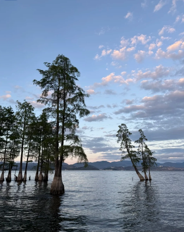 erhai lake
