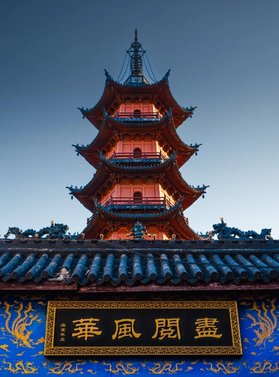 what to do in Ningbo on a layover