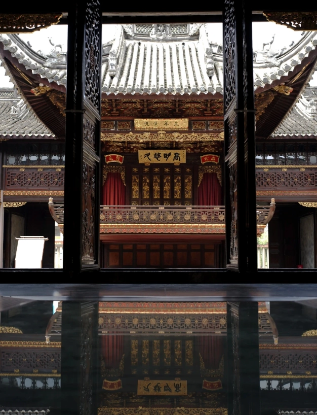 Tianyi Pavilion and Old Bund Tianyi Pavilion and Old Bund