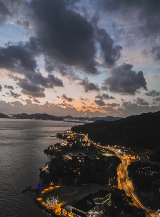 Dongqian Lake travel guide Dongqian Lake travel guide