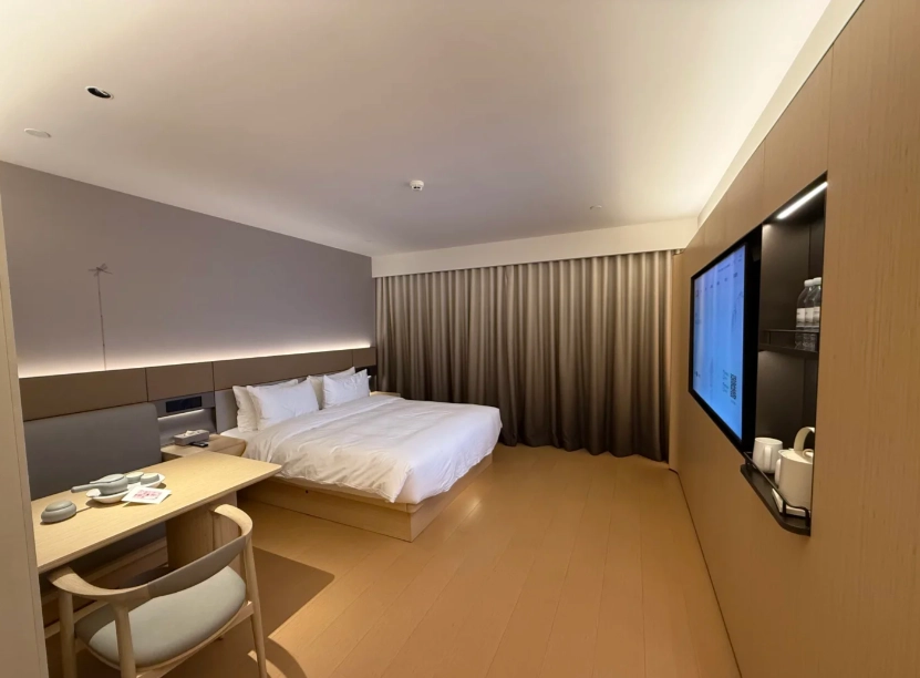 best area to stay in Ningbo